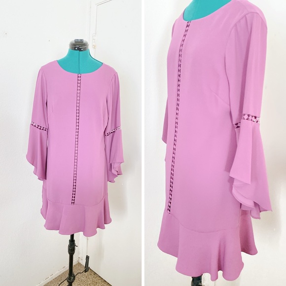 White House Black Market Dresses & Skirts - WHITE House Black Market//Mauve//Dewelberry//Purple//Flared Minidress//Dancing